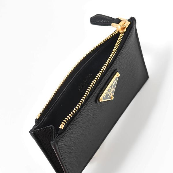 PRADA サフィアーノトライアングル カードケース