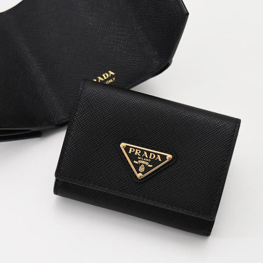 PRADA プラダ サフィアーノトライアングル 財布