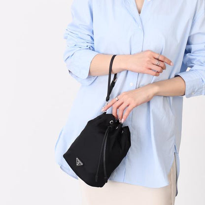 PRADA Re-Naylon 파우치 백 