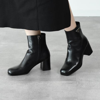 PRADA レザー ブーティー