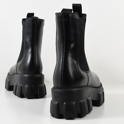 PRADA プラダ モノリス ブラッシュドレザー チェルシーブーツ