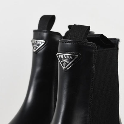 PRADA プラダ モノリス ブラッシュドレザー チェルシーブーツ