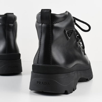 PRADA Brixxen レザー ブーティー
