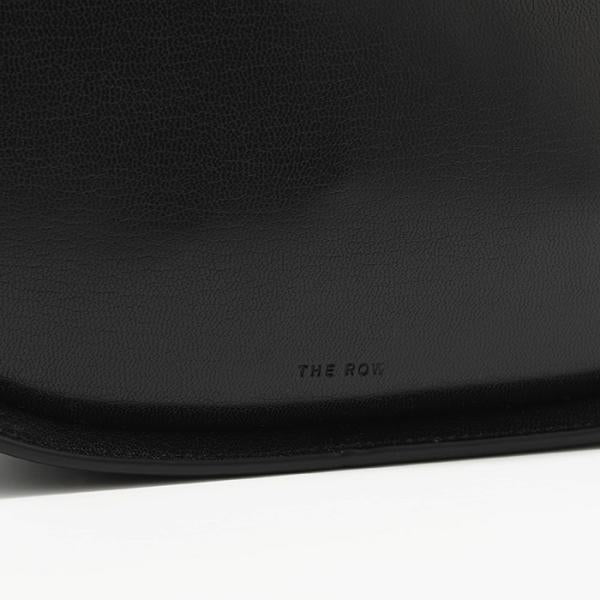 THE ROW Half Moon 부드러운 고트 스킨 가죽 가방 