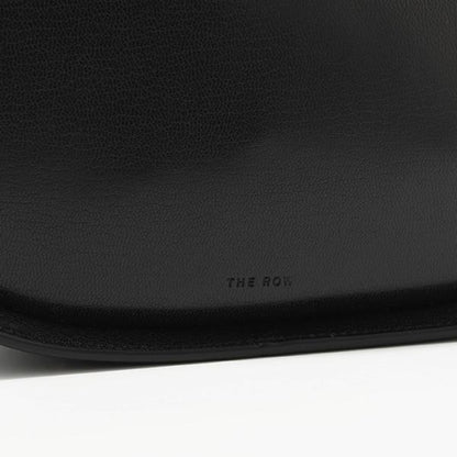 THE ROW Half Moon 부드러운 고트 스킨 가죽 가방 
