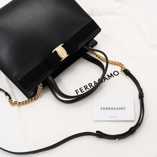 FERRAGAMO フェラガモ ヴァラ トップハンドル