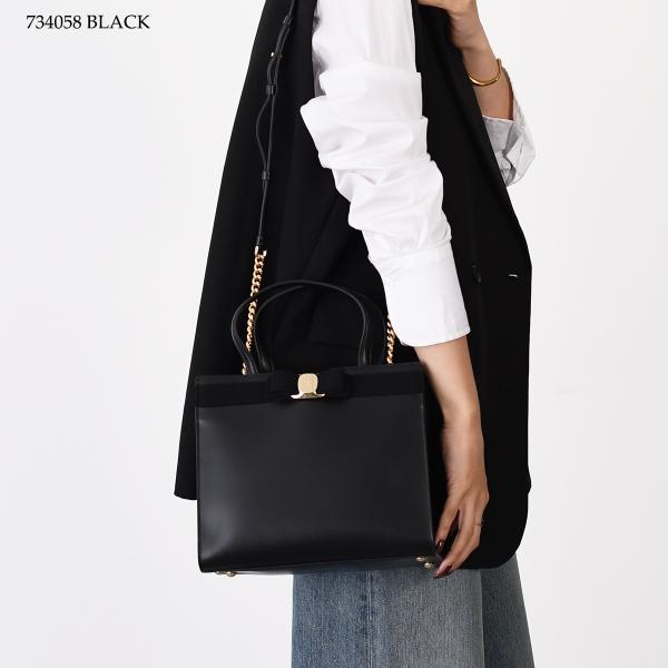 FERRAGAMO フェラガモ ヴァラ トップハンドル