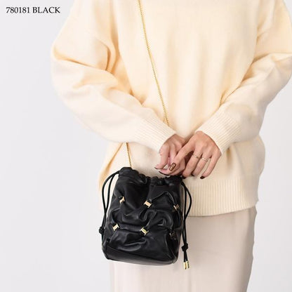 FERRAGAMO フェラガモ ヴァラ・ミニバッグ