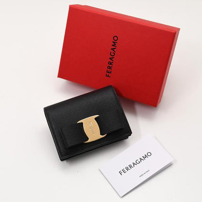 Salvatore Ferragamo ヴァラリボン コンパクト2つ折り財布