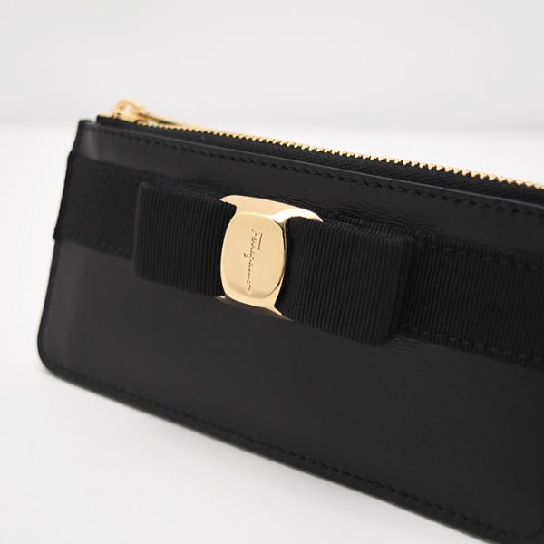 FERRAGAMO フェラガモ ヴァラリボン カードスロット付きコインケース