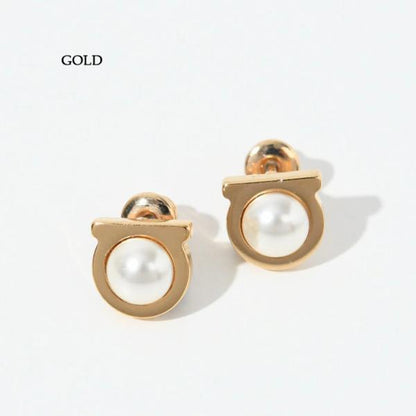 Salvatore Ferragamo ガンチーニピアス