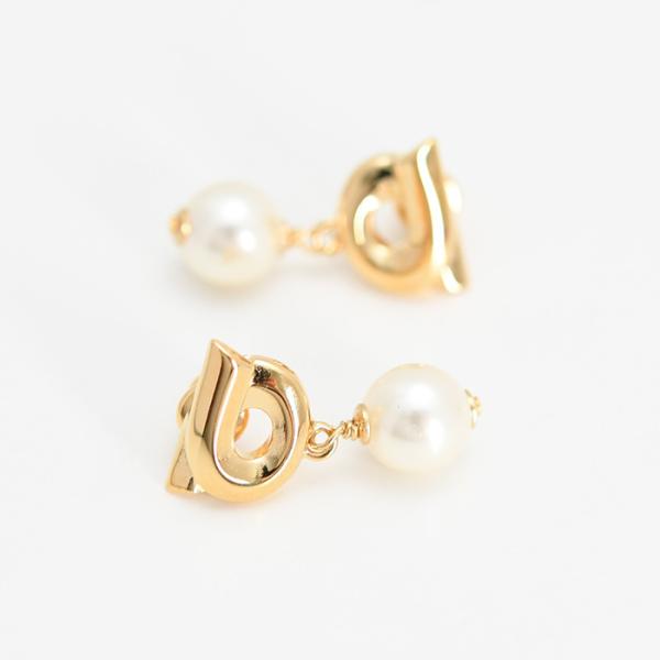 FERRAGAMO フェラガモ ガンチーニ パール ピアス