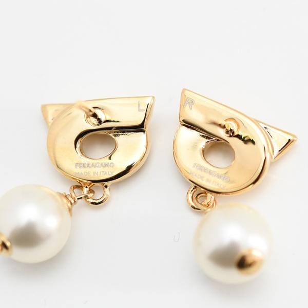 FERRAGAMO フェラガモ ガンチーニ パール ピアス