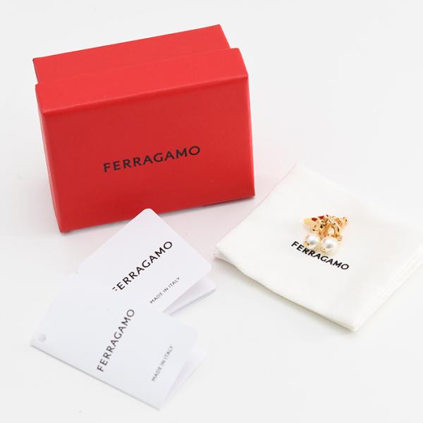 FERRAGAMO フェラガモ ガンチーニ パール ピアス