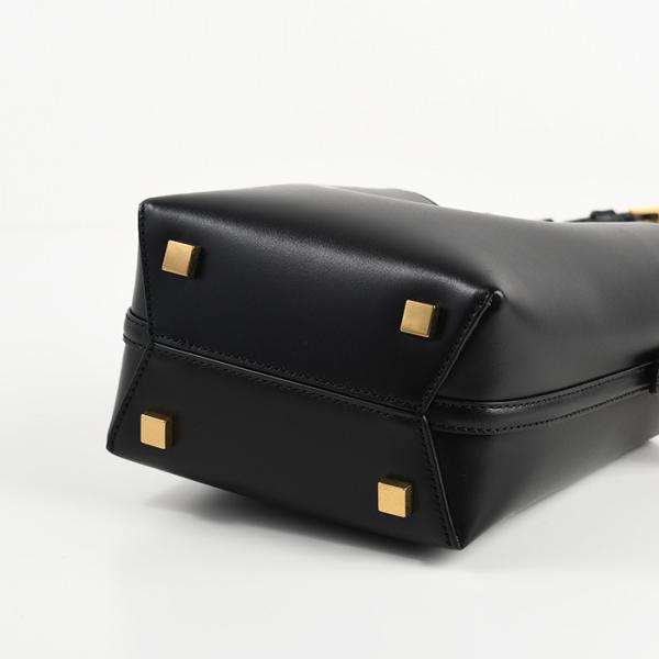 SAINT LAURENT LE 37 ミニ シャイニーレザー