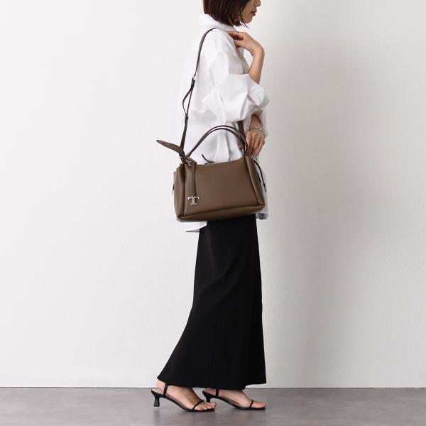 TOD'S レザー バウレット スモール