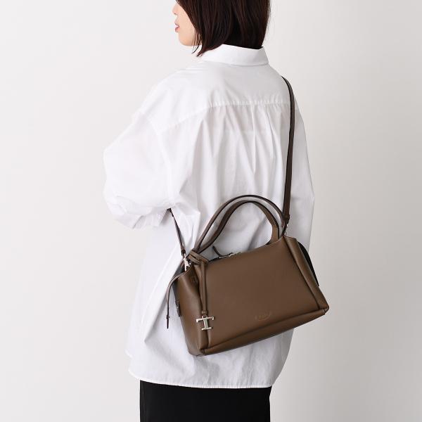 TOD'S レザー バウレット スモール