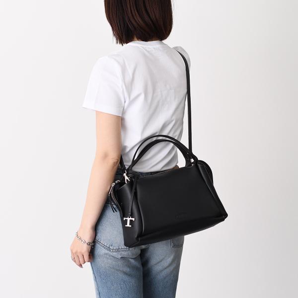TOD'S レザー バウレット スモール