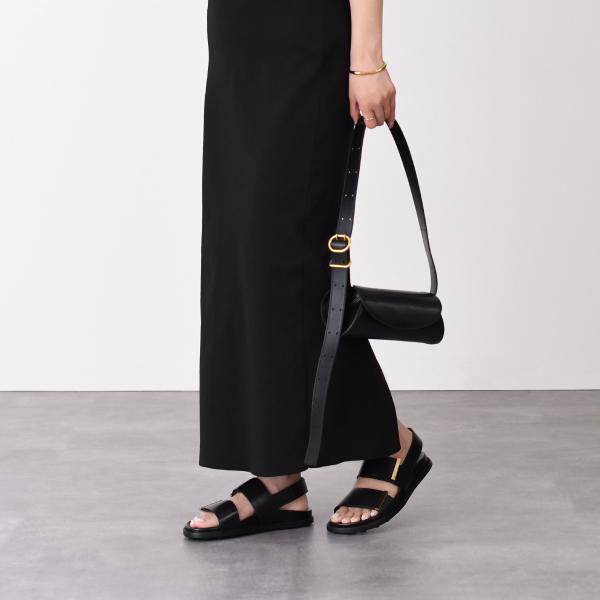 TOD'S レザー サンダル