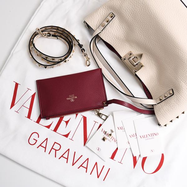 VALENTINO ロックスタッズカーフスキンバッグ