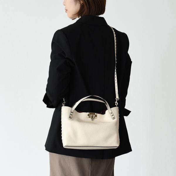 VALENTINO ロックスタッズカーフスキンバッグ