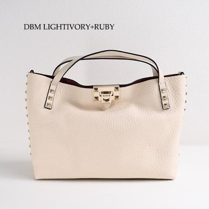 VALENTINO ロックスタッズカーフスキンバッグ