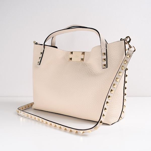 VALENTINO ロックスタッズカーフスキンバッグ