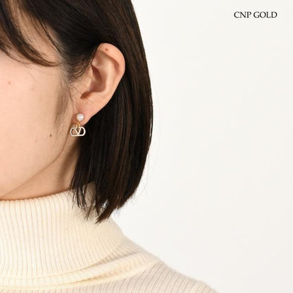 VALENTINO V 로고 시그니처 메탈 x 펄 x 스와 로브 스키 크리스탈 피어싱 