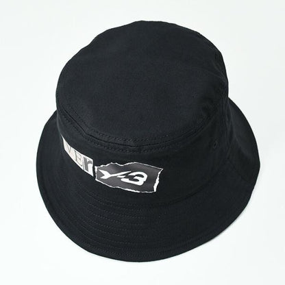 Y-3 GRAPHIC BUCKET HAT